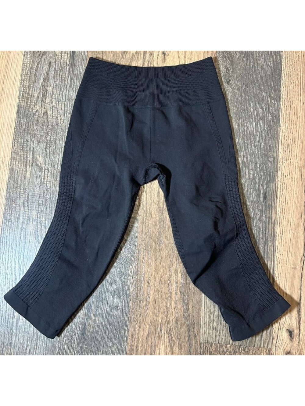 Lululemon Flow & Go Cropped Leggings Women's Size 8 in Dark Gray - EUC!